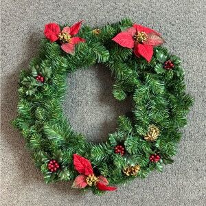 Christmas Wreath Poinsettias Pinecones Holly 20”